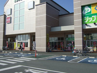 Medium_車を入口に横付け　不可